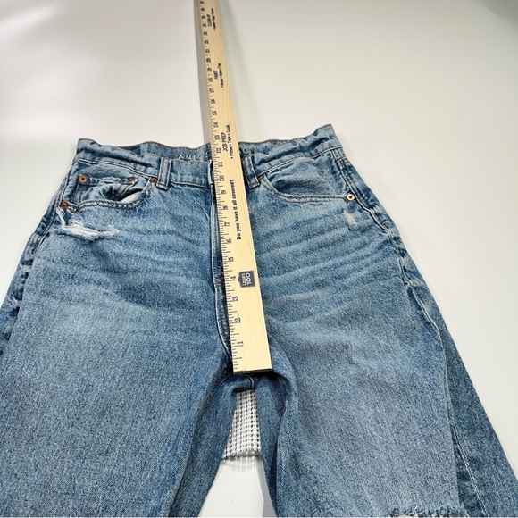 American Eagle Baggy Straight Distressed Jeans Highest Rise Size 4 - Picture 12 of 13